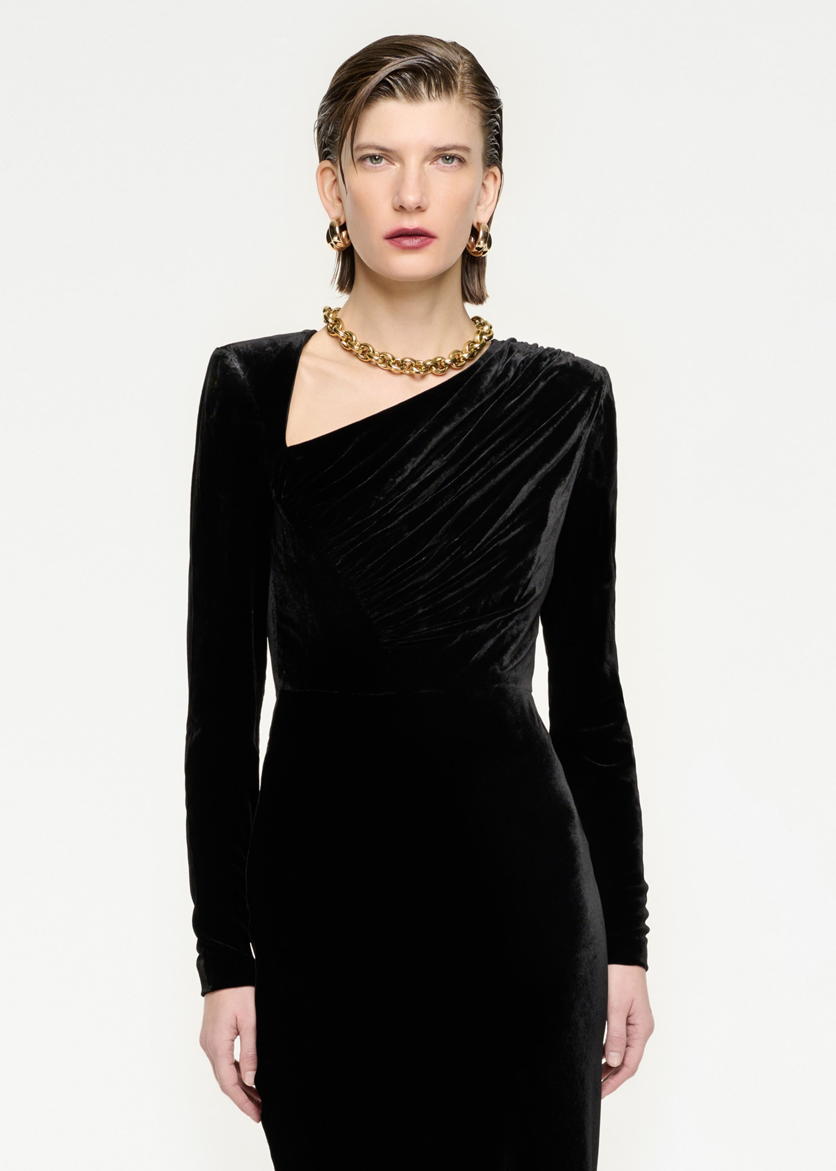 Long sleeve black velvet best sale maxi dress